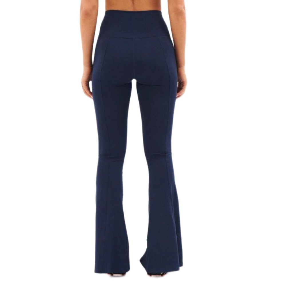 P.E Nation Full Force Flare Legging - Picture 2 of 11